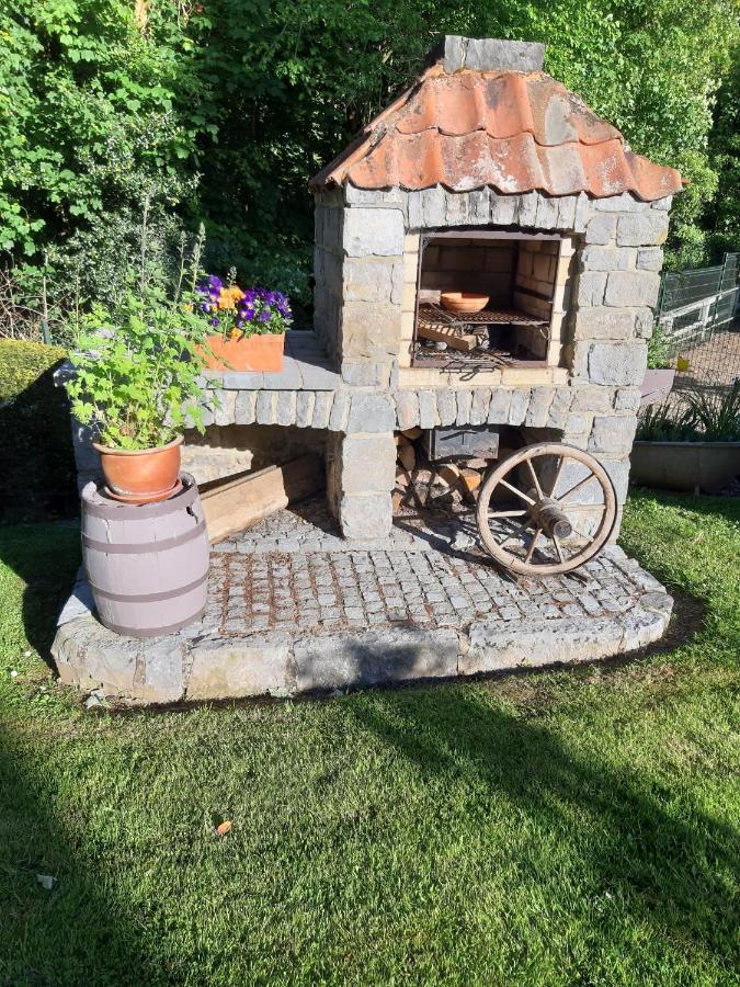 Chambres Chez Nanou Avec Petit Dejeuner Chimay Eksteriør billede